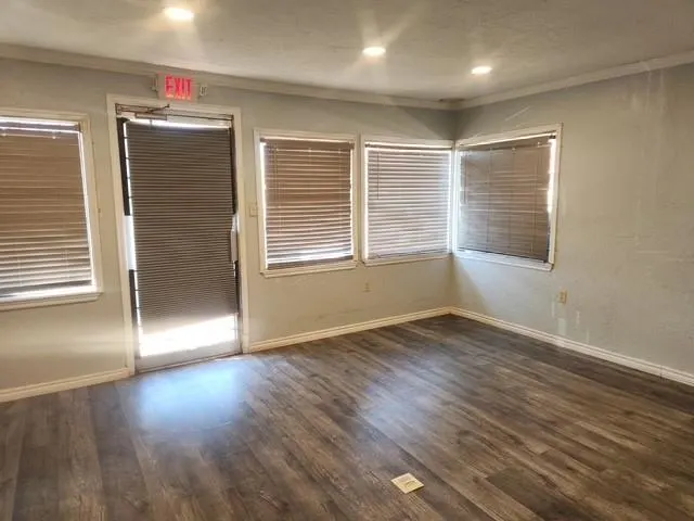 Photo 3 — 121 E Main Street, Geary, OK 73040