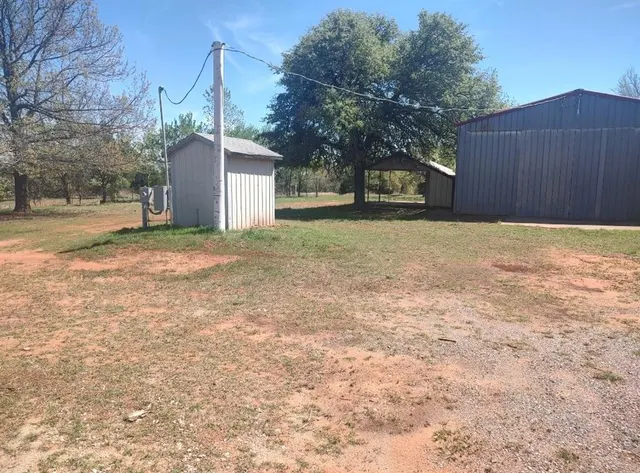 Photo 8 — 2489 County Road 1230, Blanchard, OK 73010