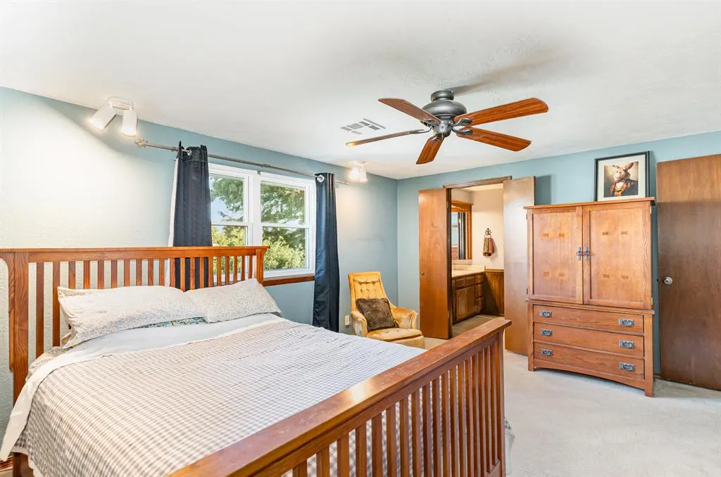 Photo 21 — 6636 Whitehall Drive, Oklahoma City, OK 73132