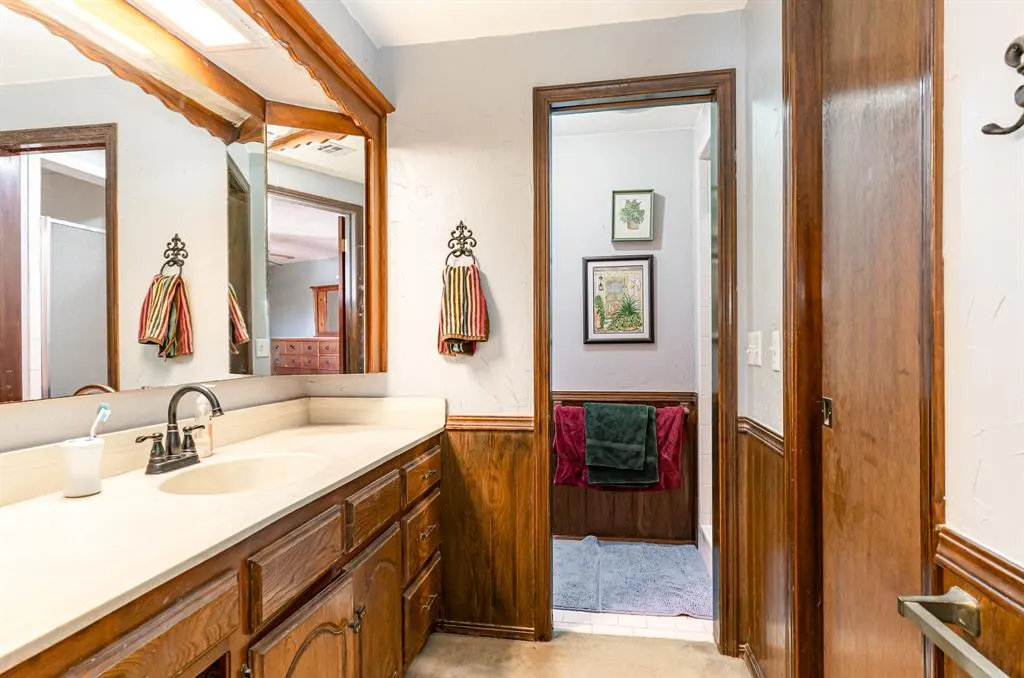 Photo 22 — 6636 Whitehall Drive, Oklahoma City, OK 73132