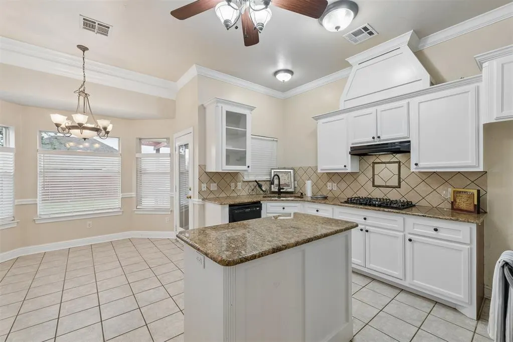 Photo 14 — 7520 NW 132nd Street, Oklahoma City, OK 73142