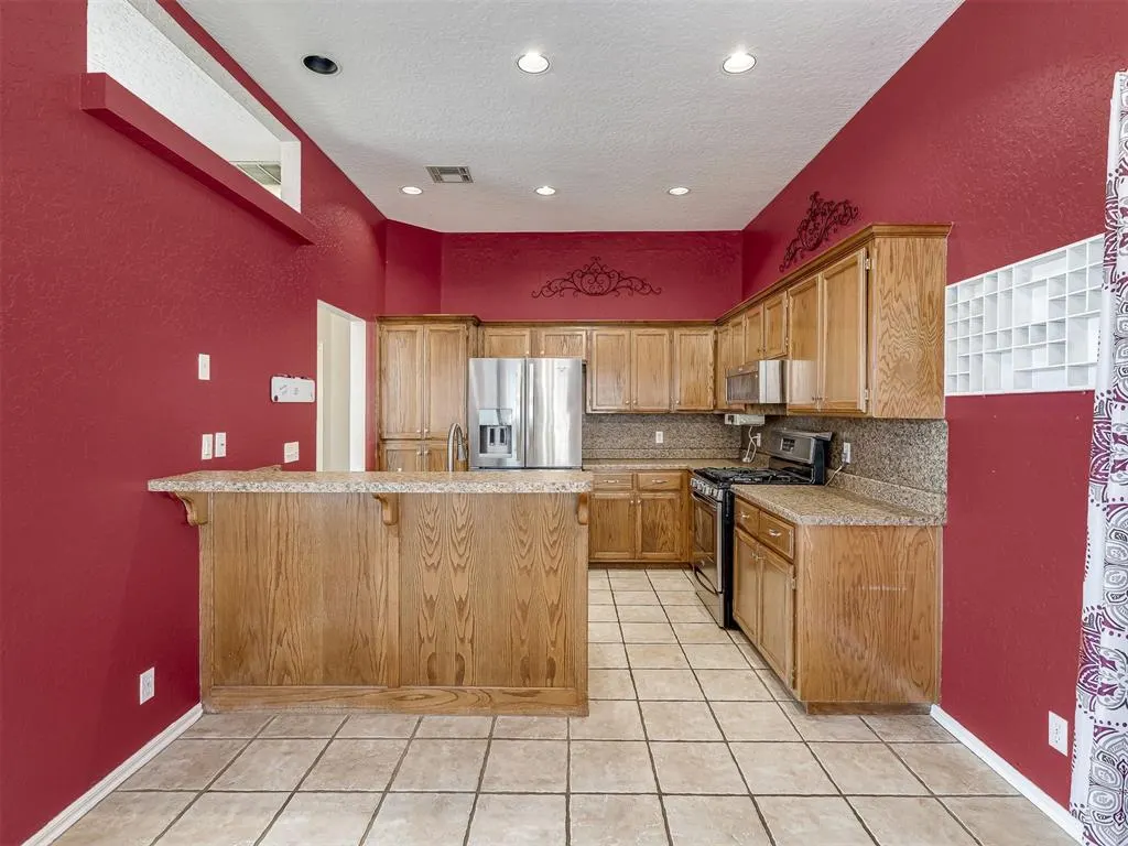 Photo 10 — 2021 Gerrie Street, Midwest City, OK 73130