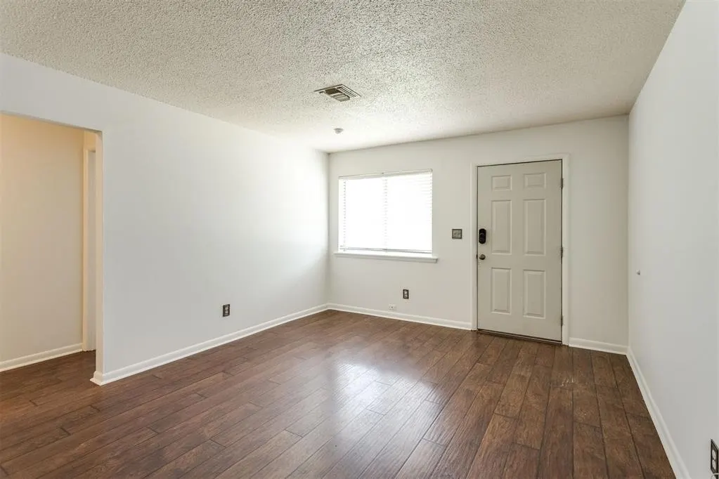 Photo 6 — 4801 SE 25th Terrace, Oklahoma City, OK 73115
