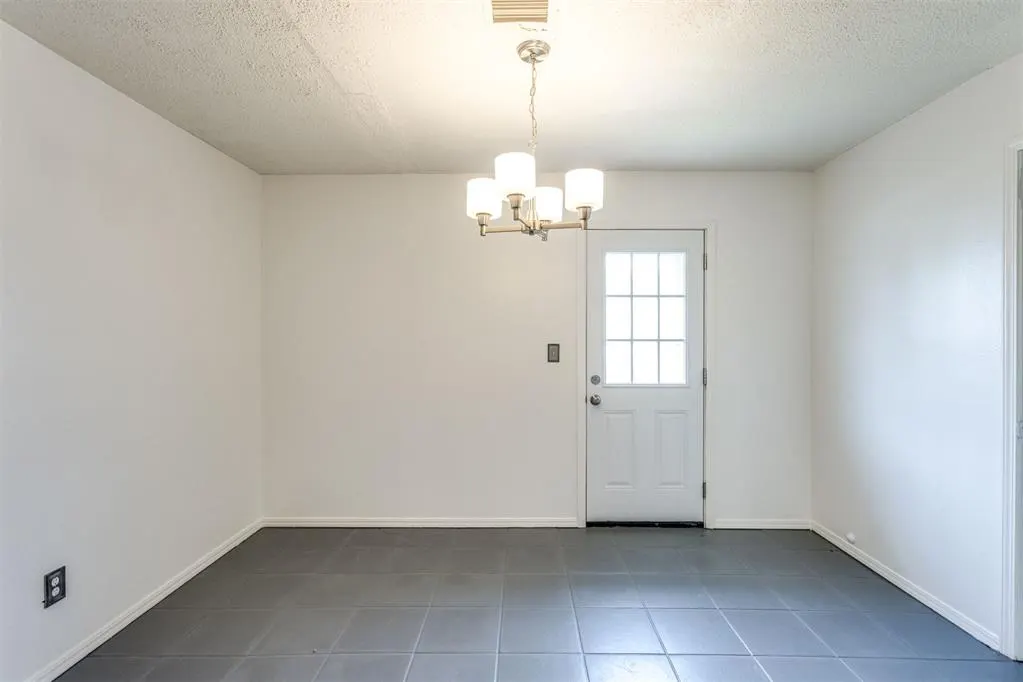 Photo 9 — 4801 SE 25th Terrace, Oklahoma City, OK 73115