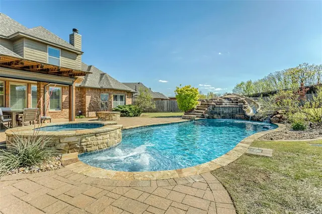 Photo 2 — 15409 Colonia Bella Drive, Edmond, OK 73013