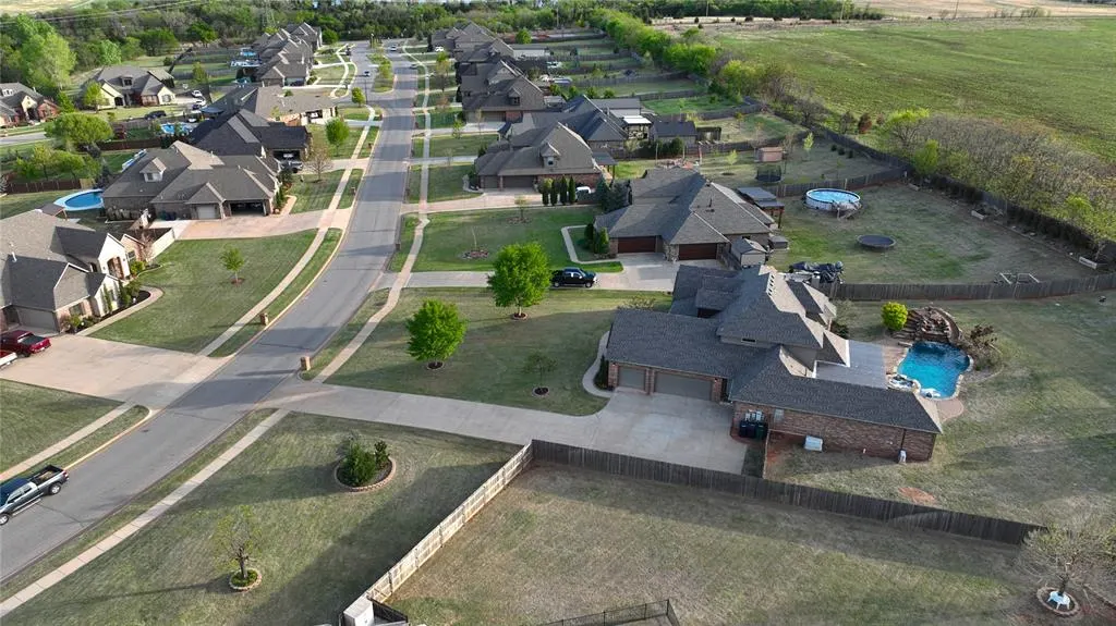 Photo 47 — 15409 Colonia Bella Drive, Edmond, OK 73013