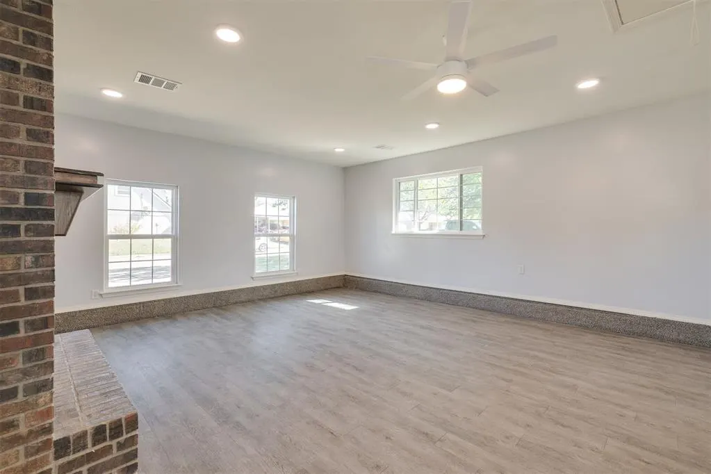 Photo 16 — 700 Century Drive, Moore, OK 73160