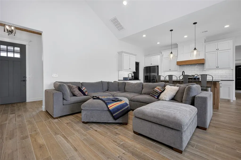 Photo 10 — 2313 Lions Pride Way, Blanchard, OK 73010