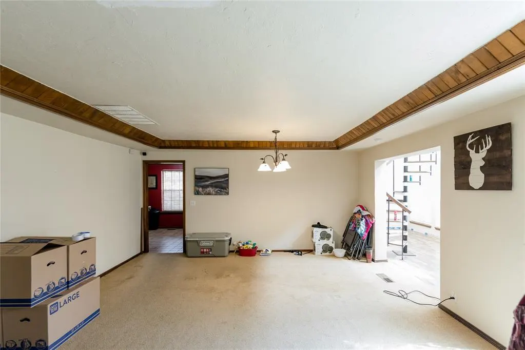 Photo 11 — 112 Jackson Avenue, Weatherford, OK 73096