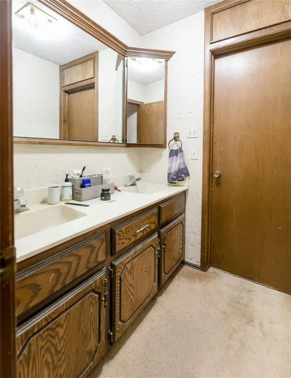 Photo 16 — 112 Jackson Avenue, Weatherford, OK 73096