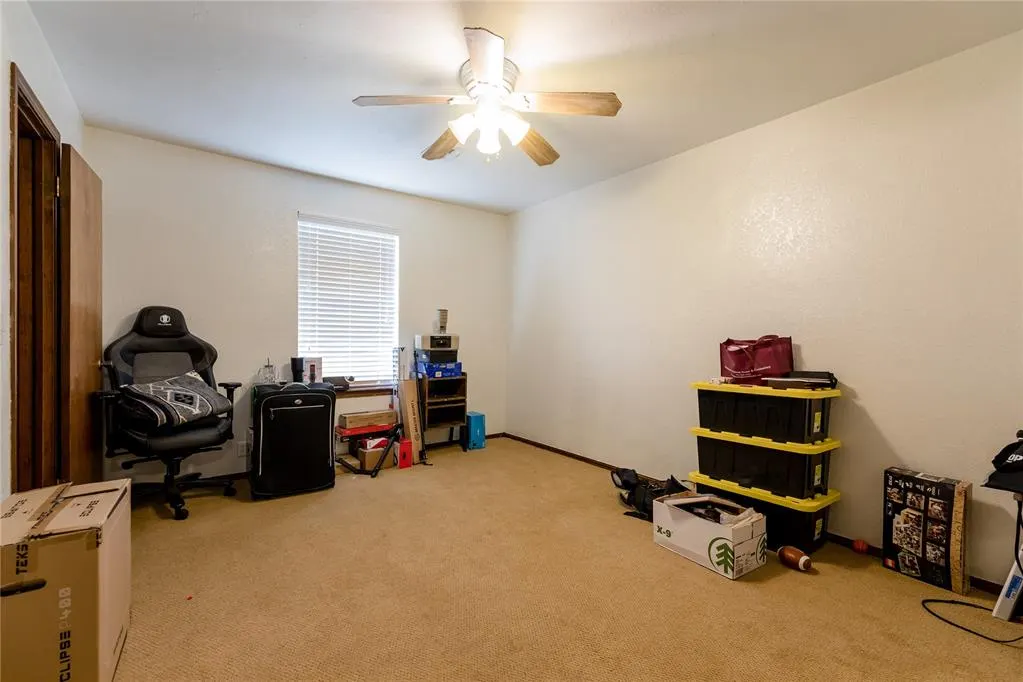 Photo 14 — 112 Jackson Avenue, Weatherford, OK 73096