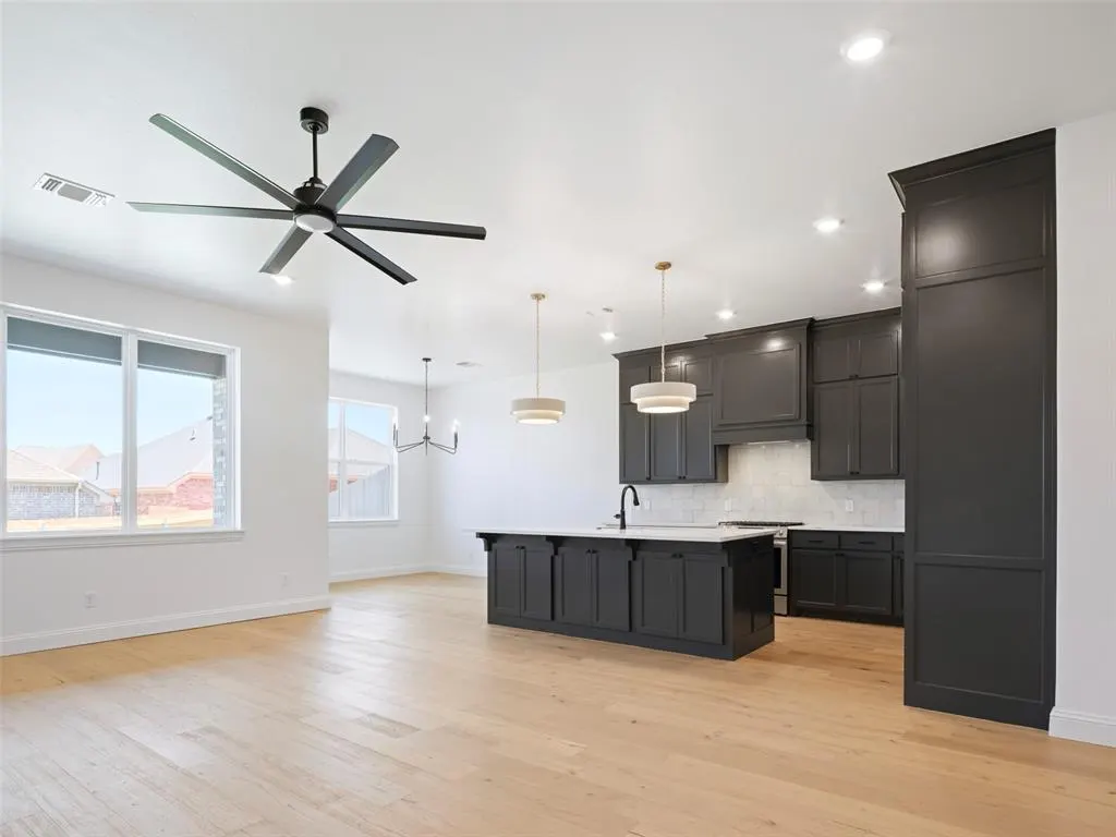 Photo 17 — 3707 Hardy Drive, Norman, OK 73069