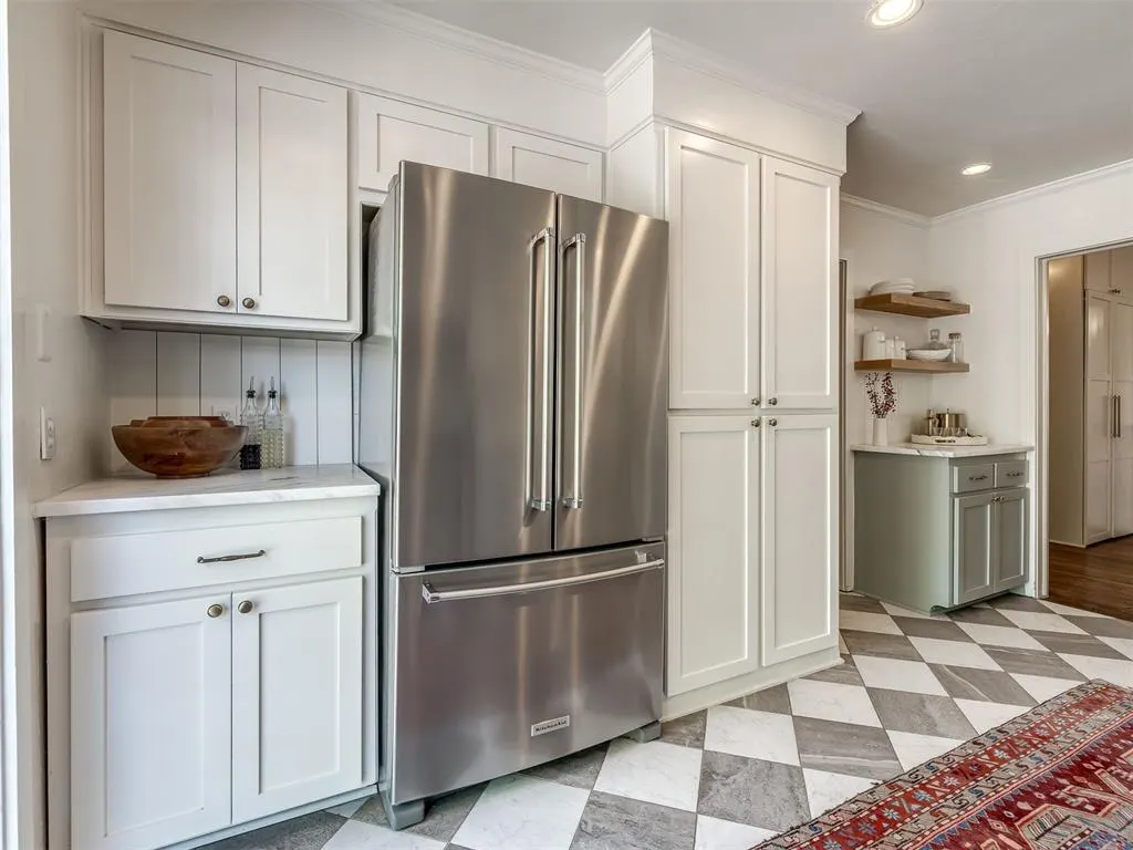 Photo 9 — 423 NW 19th Street, Oklahoma City, OK 73103
