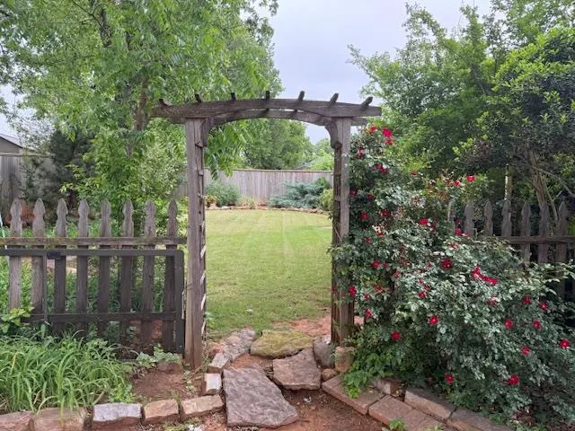 Photo 34 — 2008 Bella Vista Drive, Edmond, OK 73013