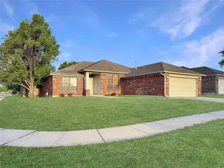 Sold home at 14021 Harvest Circle