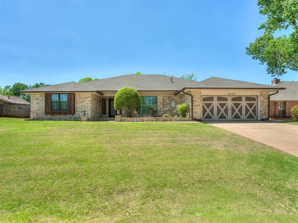 Photo 2 — 3808 Spyglass Road, Oklahoma City, OK 73120