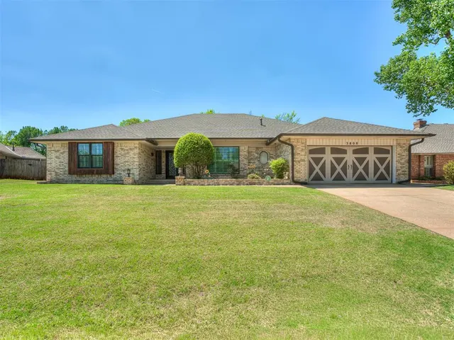 Photo 2 — 3808 Spyglass Road, Oklahoma City, OK 73120