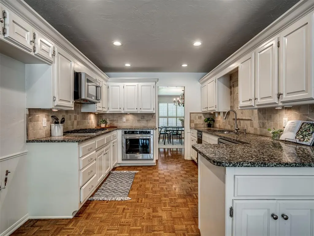 Photo 13 — 3808 Spyglass Road, Oklahoma City, OK 73120