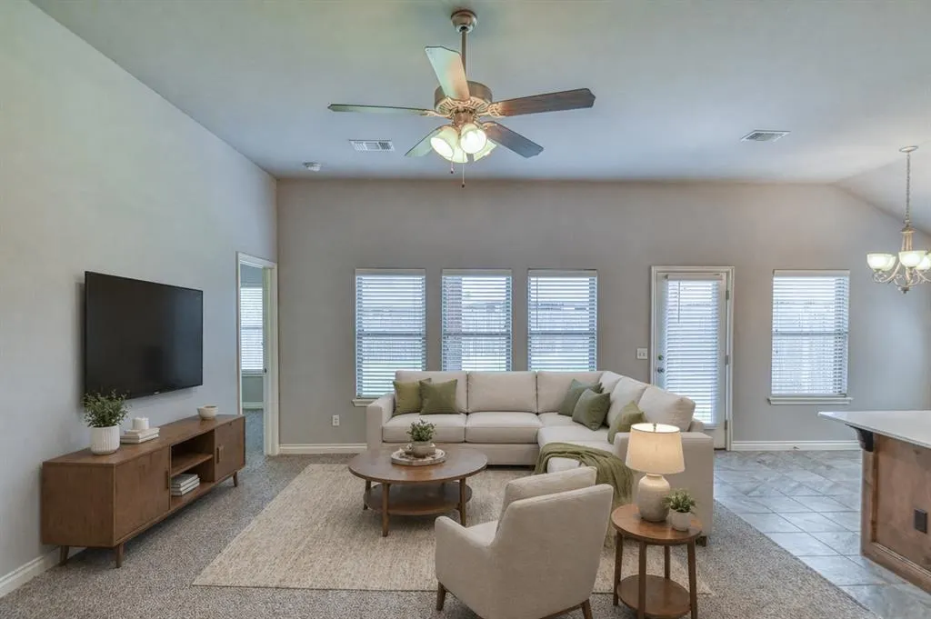 Photo 6 — 19108 Vea Drive, Edmond, OK 73012