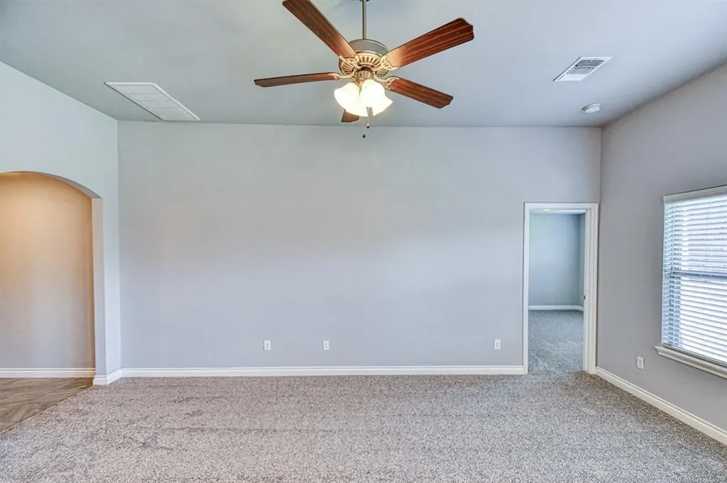 Photo 9 — 19108 Vea Drive, Edmond, OK 73012