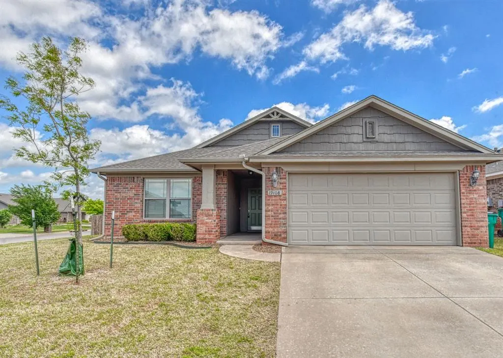 Front exterior — 19108 Vea Drive, Edmond, OK 73012