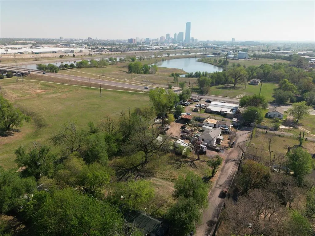 Photo 5 — 1923 SW 8th Street, Oklahoma City, OK 73108