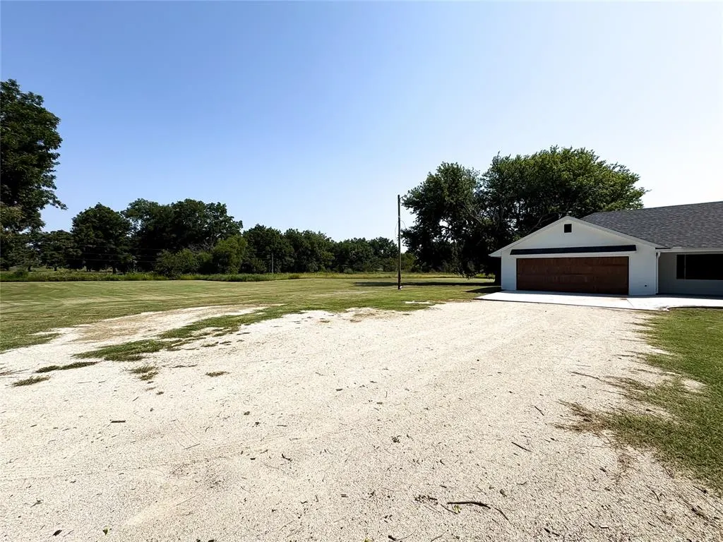 Photo 3 — 13049 N County Road 3400 Road, Stratford, OK 74872