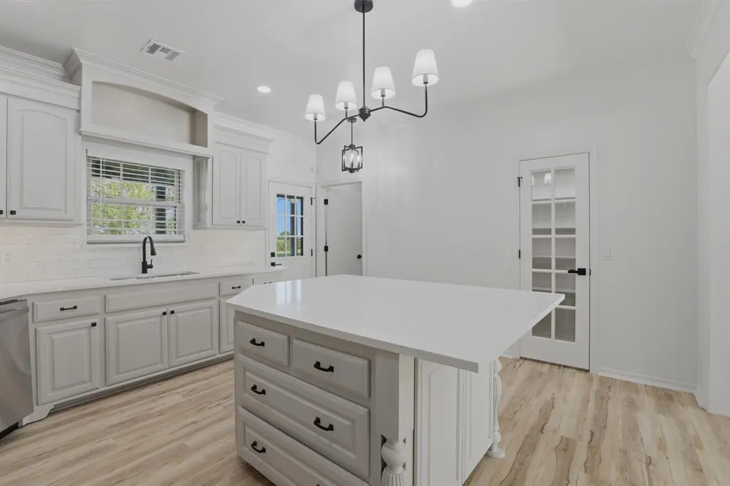 Photo 6 — 8609 S Rockwell Avenue, Oklahoma City, OK 73169