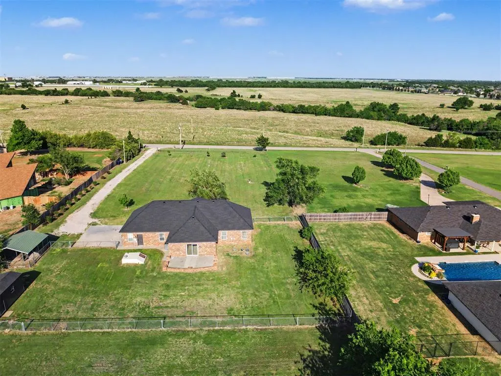Front exterior — 8609 S Rockwell Avenue, Oklahoma City, OK 73169