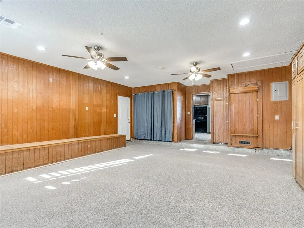 Photo 13 — 421 Foreman Avenue, Norman, OK 73069