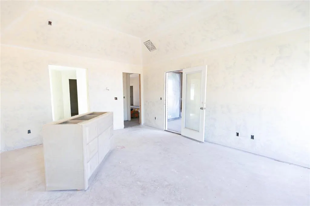 Photo 11 — 11101 NW 90th Street, Yukon, OK 73099