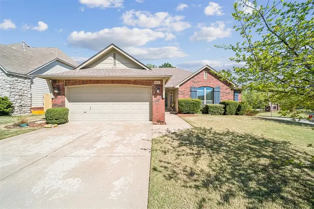 Photo 2 — 8441 S 112th East Avenue, Tulsa, OK 74133