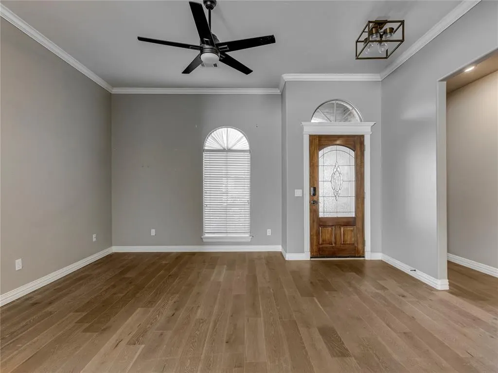 Photo 3 — 402 Windsor Road, Midwest City, OK 73130
