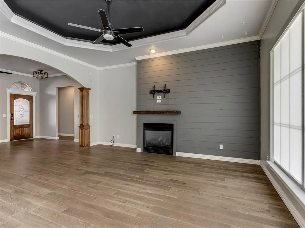 Photo 6 — 402 Windsor Road, Midwest City, OK 73130