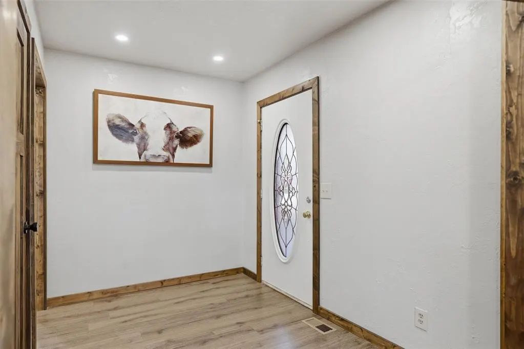 Photo 9 — 604 Hoehner Avenue, Okarche, OK 73762