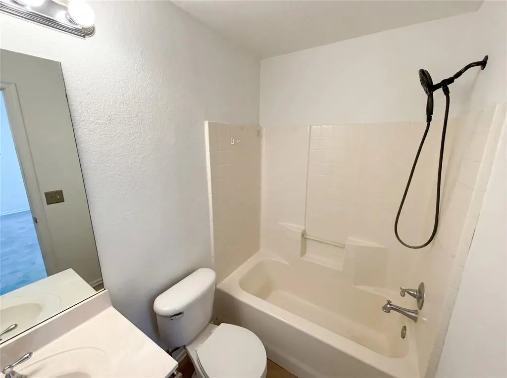 Photo 17 — 504 Woodbriar, Noble, OK 73068