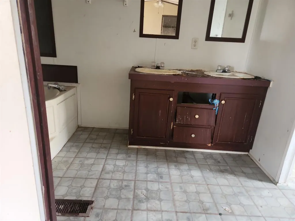 Photo 12 — 0 N 3420 Road, Meeker, OK 74855