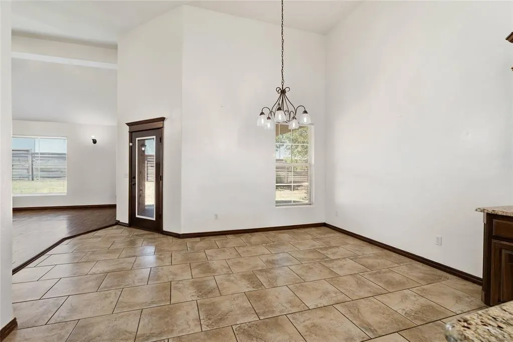 Photo 11 — 13617 Keswick Lane, Yukon, OK 73099