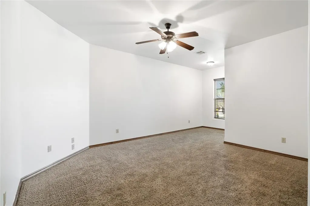 Photo 19 — 13617 Keswick Lane, Yukon, OK 73099