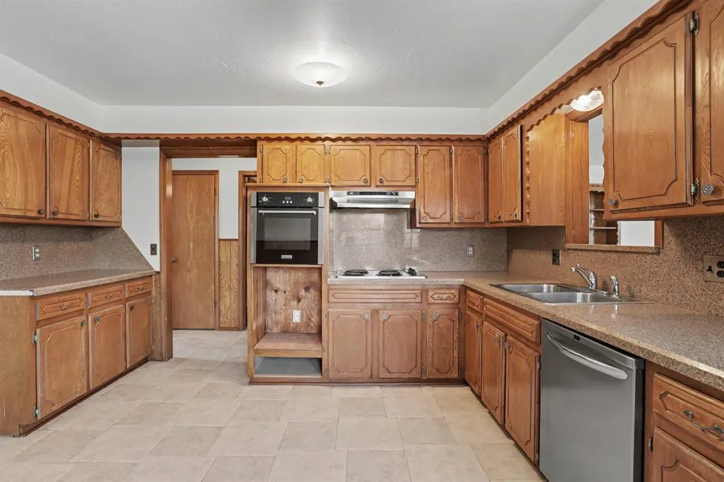 Photo 14 — 122 N Montebella Terrace, Mustang, OK 73064