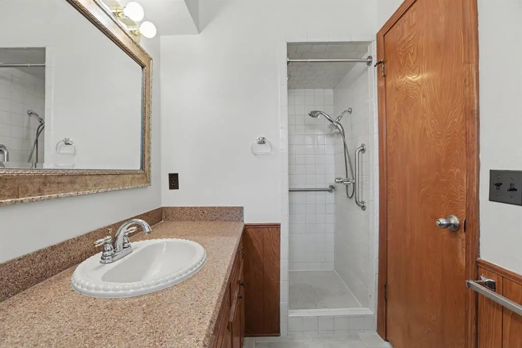 Photo 29 — 122 N Montebella Terrace, Mustang, OK 73064