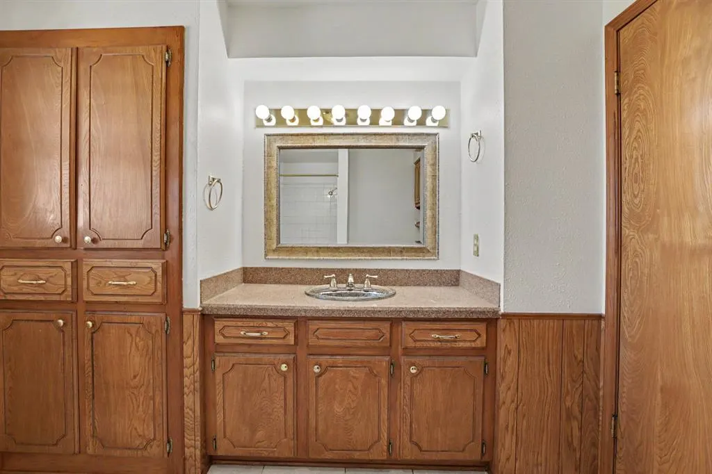 Photo 36 — 122 N Montebella Terrace, Mustang, OK 73064