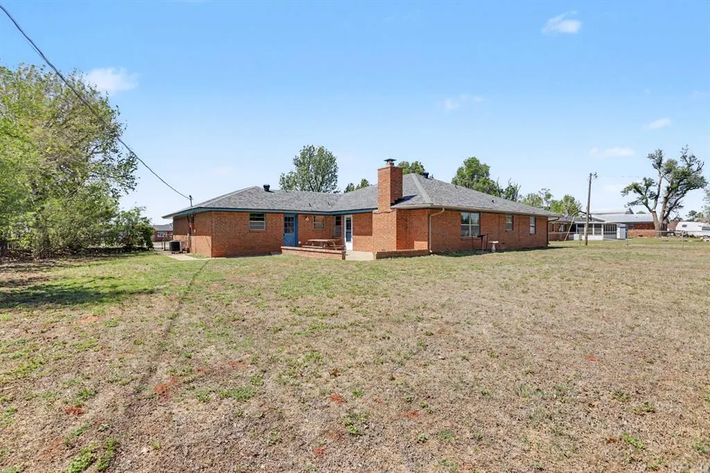 Photo 39 — 122 N Montebella Terrace, Mustang, OK 73064