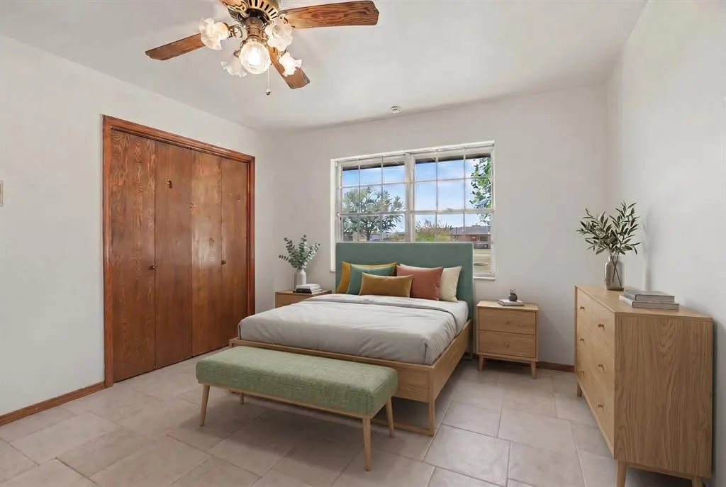 Photo 5 — 122 N Montebella Terrace, Mustang, OK 73064