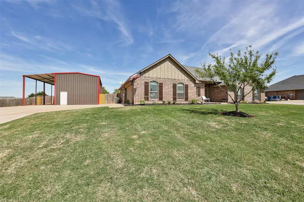 Photo 3 — 5772 Hillside Drive, Guthrie, OK 73044