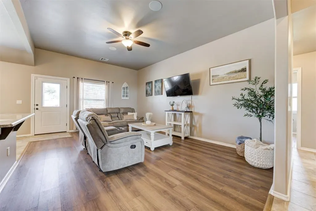 Photo 6 — 5772 Hillside Drive, Guthrie, OK 73044