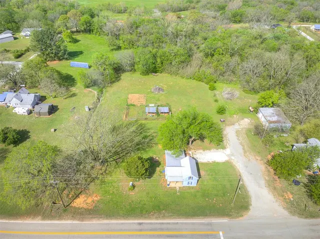 Photo 2 — 521 S Mahoney Street, Sparks, OK 74869