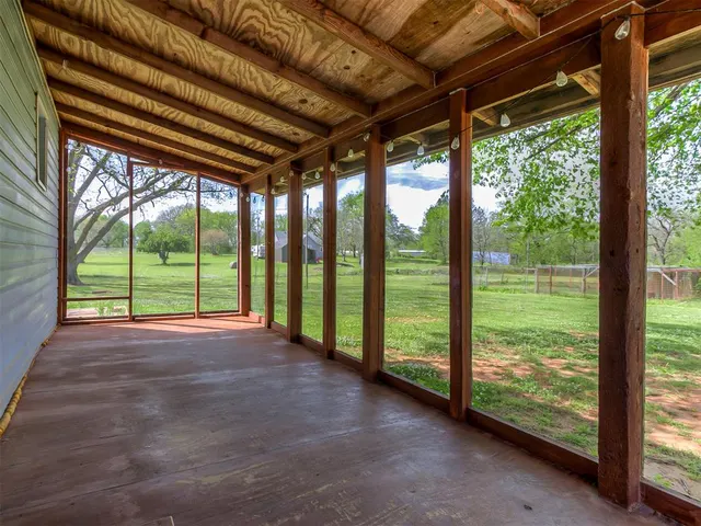 Photo 8 — 521 S Mahoney Street, Sparks, OK 74869