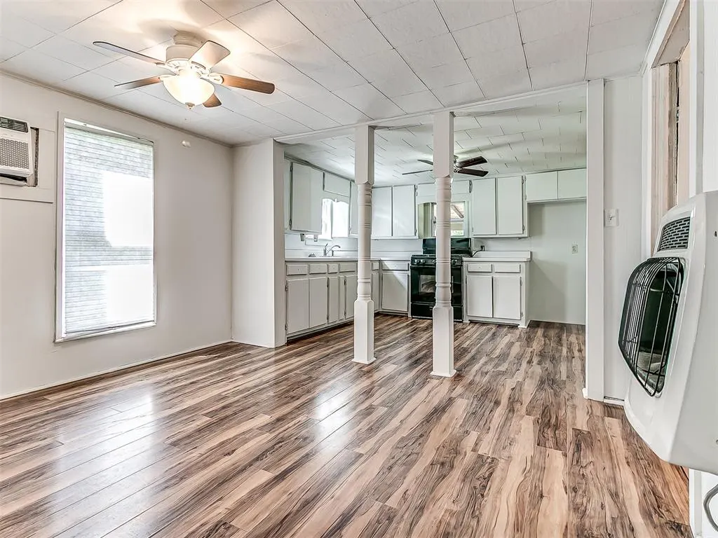 Photo 11 — 521 S Mahoney Street, Sparks, OK 74869