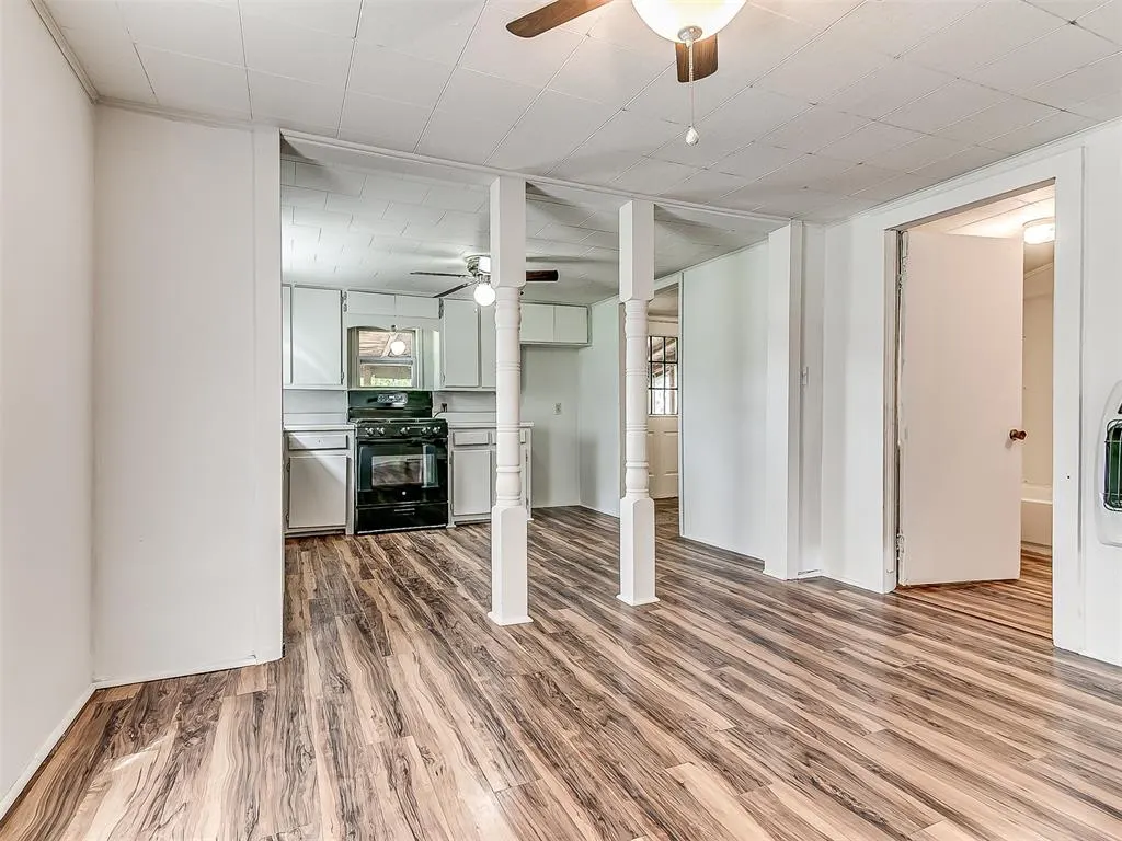 Photo 12 — 521 S Mahoney Street, Sparks, OK 74869